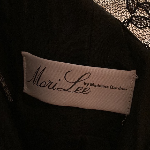 Mori Lee lace evening gown with V back - Picture 12 of 12